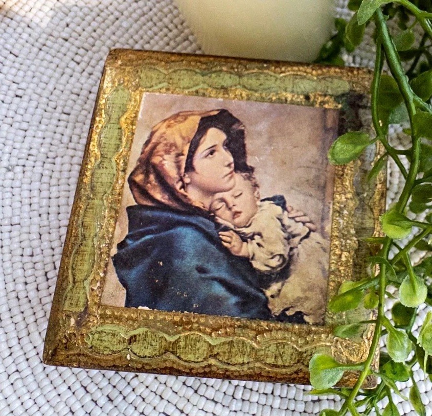 vintage Italian Florentine gilded wood trinket box Madonna and Child vintage Italian Florentine gilded wood trinket box Madonna and Child