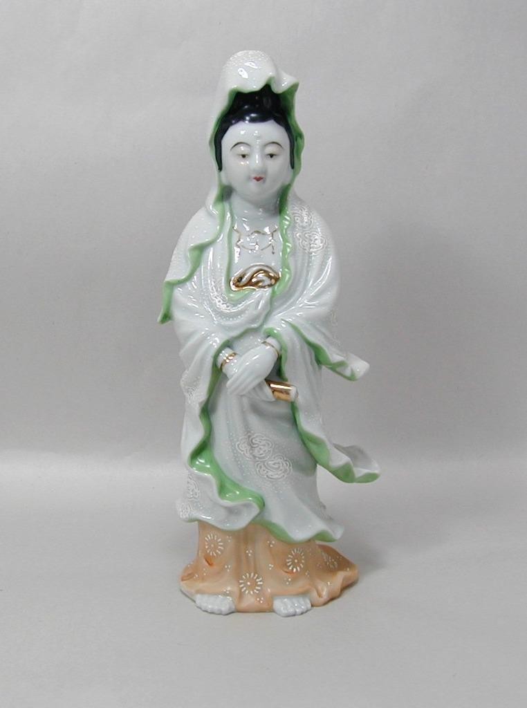 Vintage Japanese Kutani Ware Kannon Guanyin Porcelain 9 1/2\