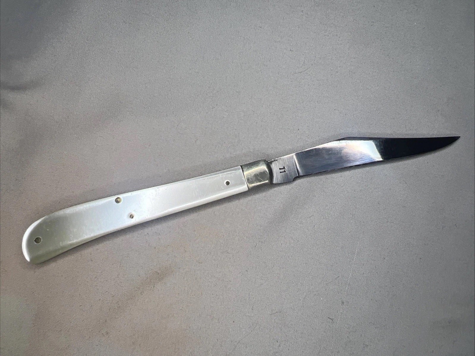 Vintage Atco Japan 11 Folding Pocket Knife Slimline Acrylic Handle 3.5” Blade