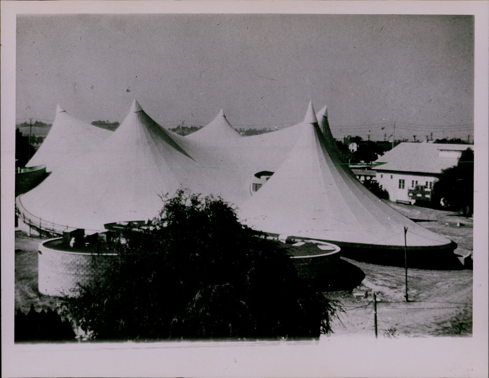 LG882 1976 Original Photo GIANT CIRCUS TENT Five Points Massive Towers Aerial