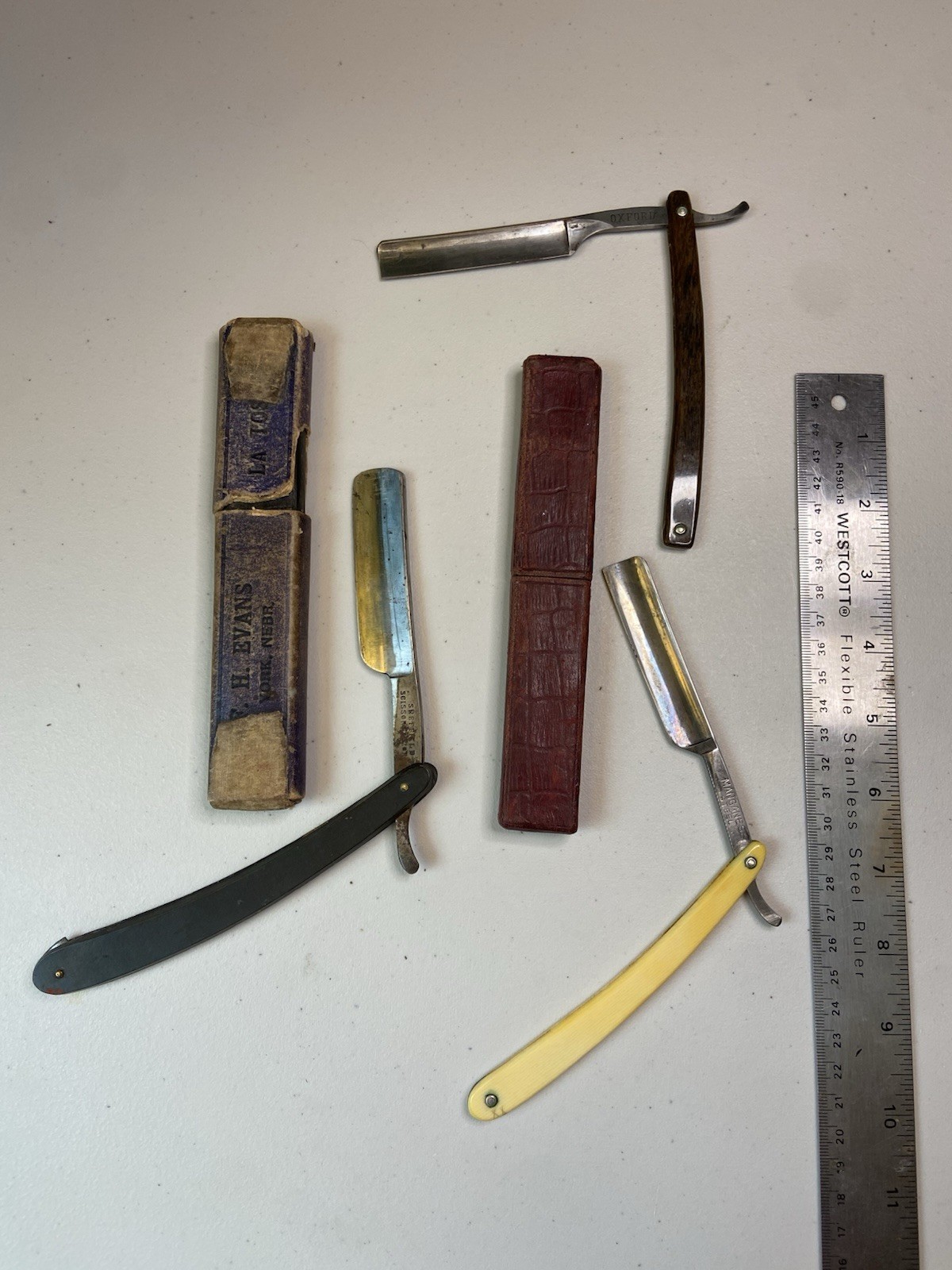 3 Antique Vintage Straight Razor Lot Koken Solingen Oxford Alexander Cases 3 Antique Vintage Straight Razor Lot Koken Solingen Oxford Alexander Cases