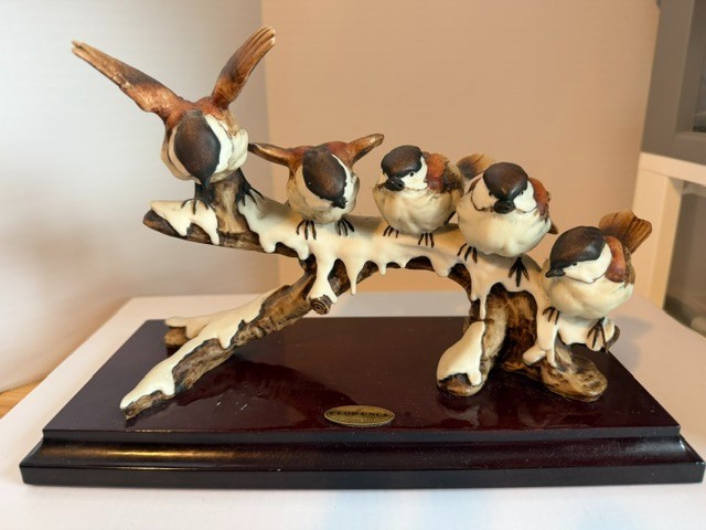 Vintage Giuseppe Armani 0172C Five Birds on a Snow Branch Figurine Italy 1985