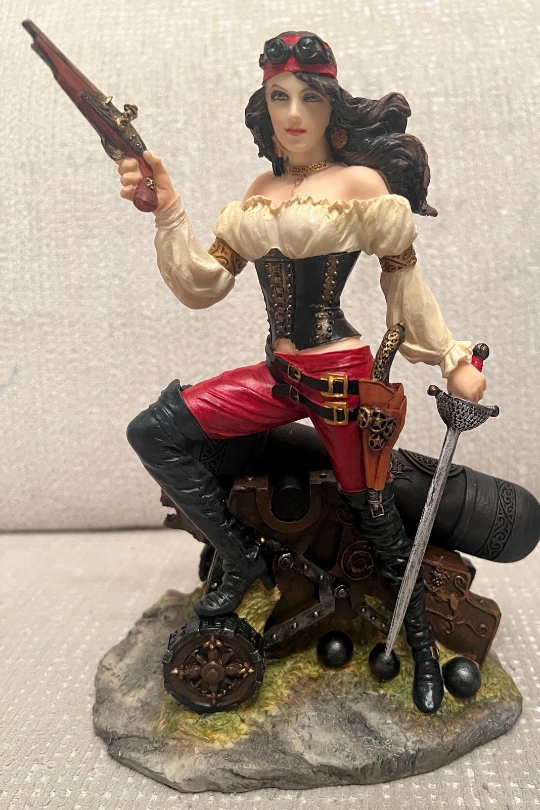 Veronese Design Female Pirate Pistol Sword Cannon Resin Statue WU76372AA IOB