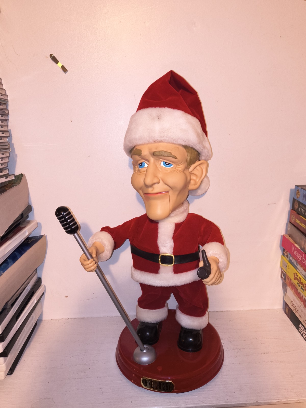 2001 Gemmy 19” Animated Singing & Swinging Bing Crosby Santa Doll  **READ***