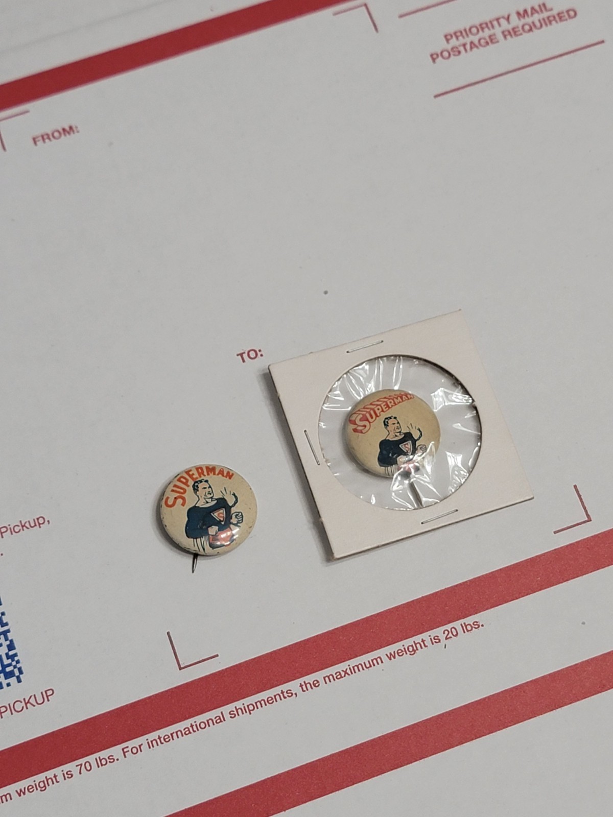 1939 & 1942 Superman Pin Action Comics Magazine Pinbacks 🔥 ** RARE ** 1939 & 1942 Superman Pin Action Comics Magazine Pinbacks 🔥 ** RARE **