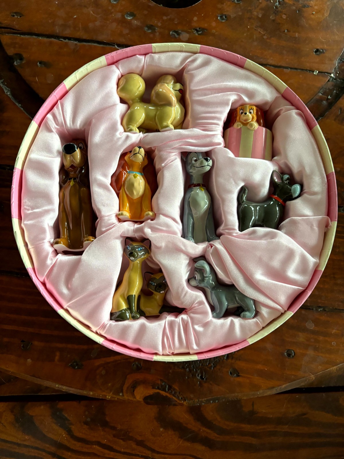 Disney Store Lady & the Tramp Dogs Figurine Set of 8 Ceramic Limited Edition