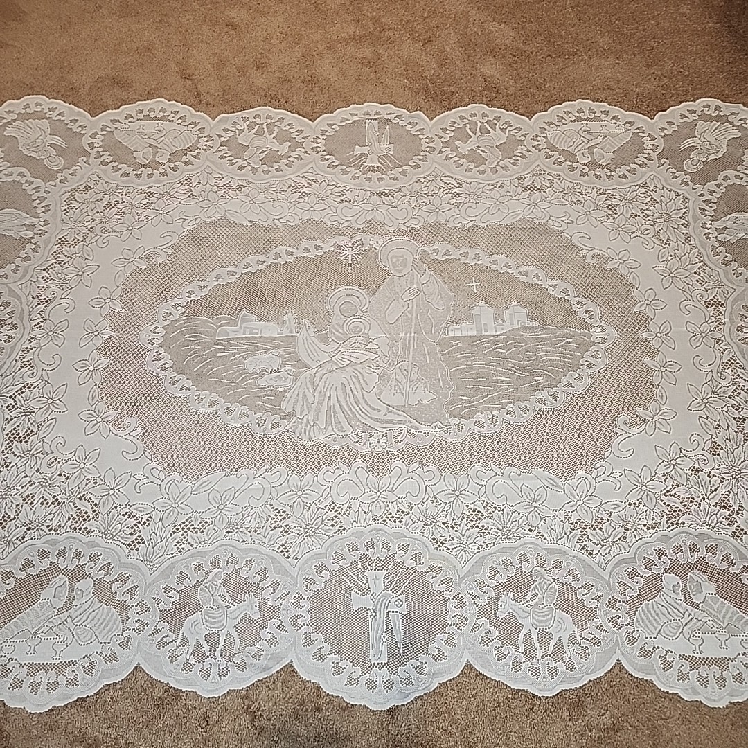 Vintage 7ft Nativity Scene Crochet Lace Tablecloth Holy Family Christmas 60x84in