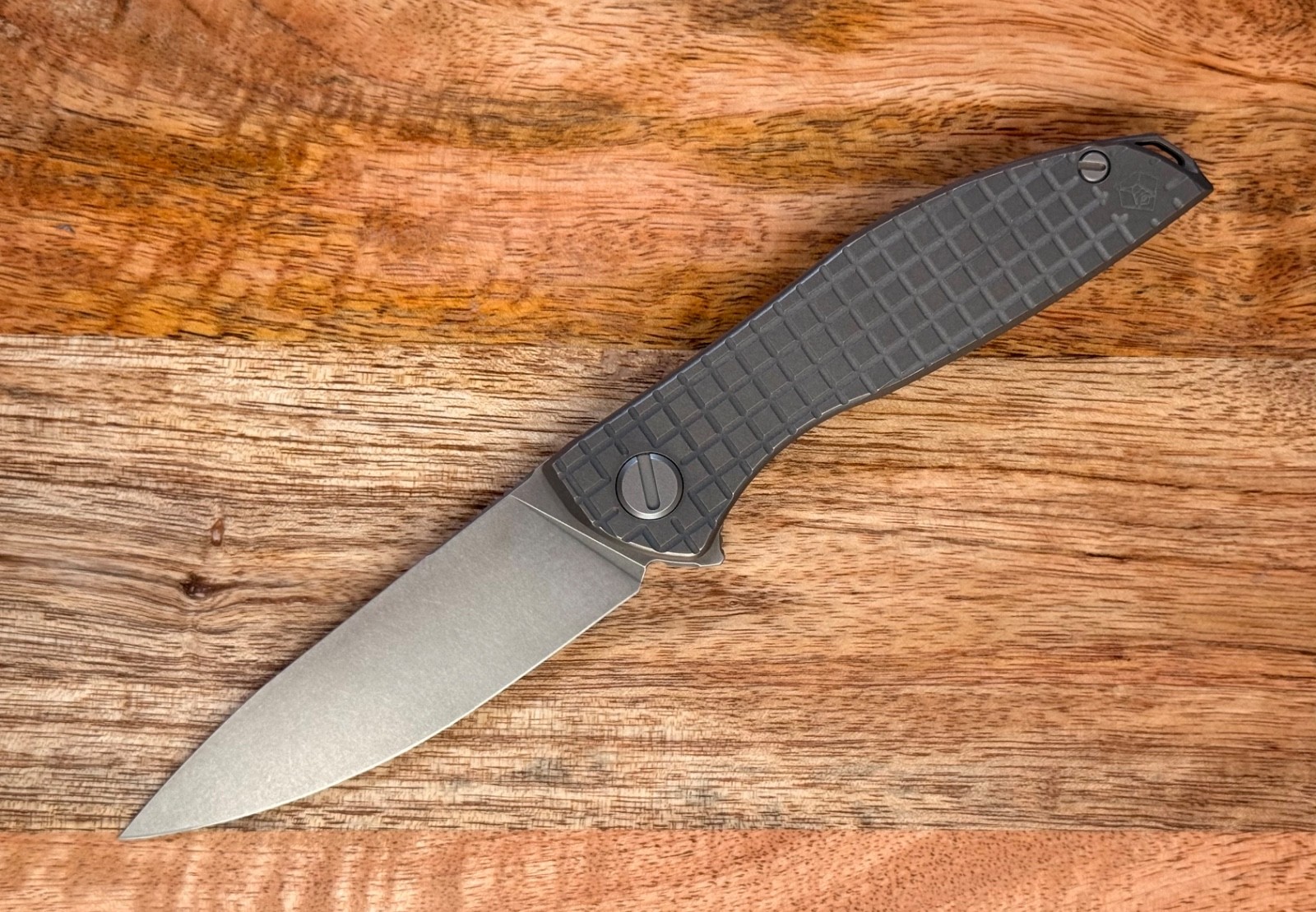 Shirogorov Knives: Neon Zero Monkey Edge FRAG Pattern - Tumbled