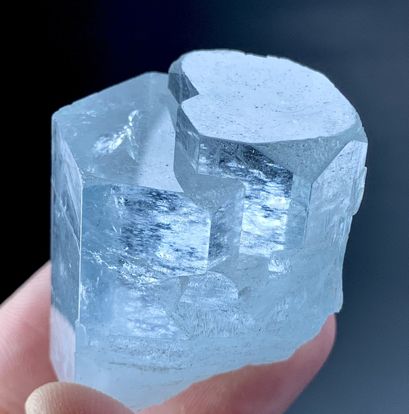 Stepwise Aquamarine Crystal From Skardu Pakistan 206 Carat