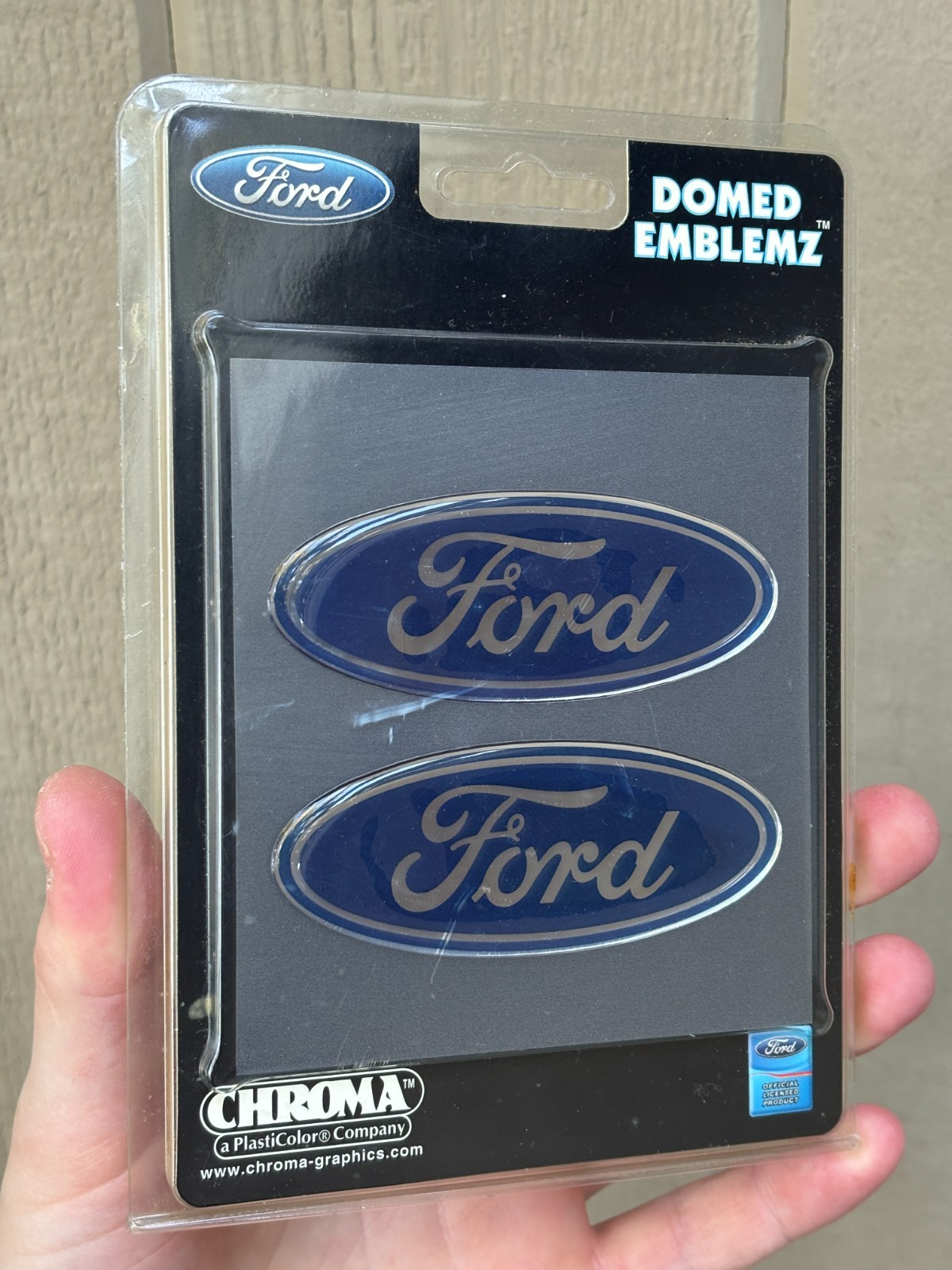 Vintage Chroma FORD Blue Oval Domed Emblemz 3\