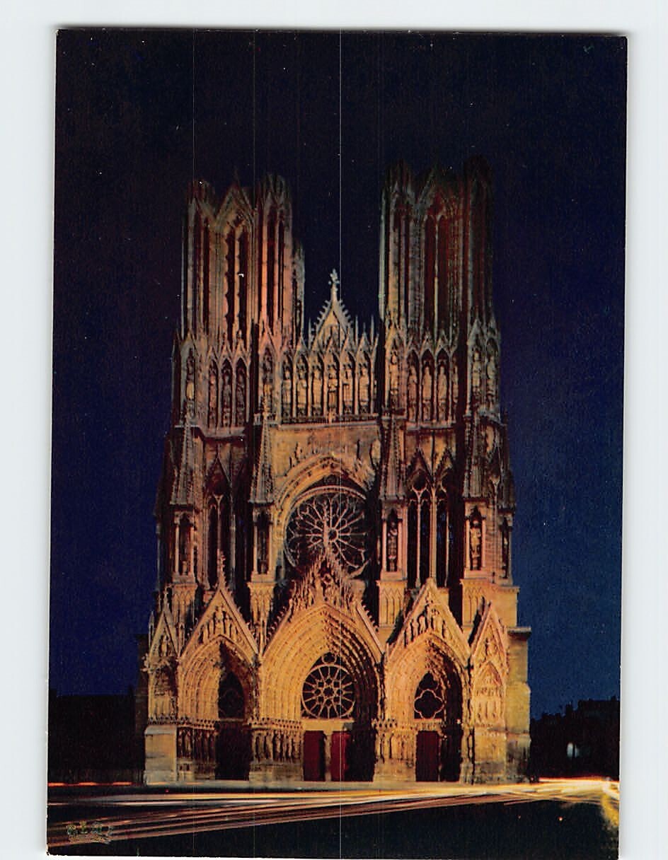 Postcard La Cathédrale illuminée Reims France