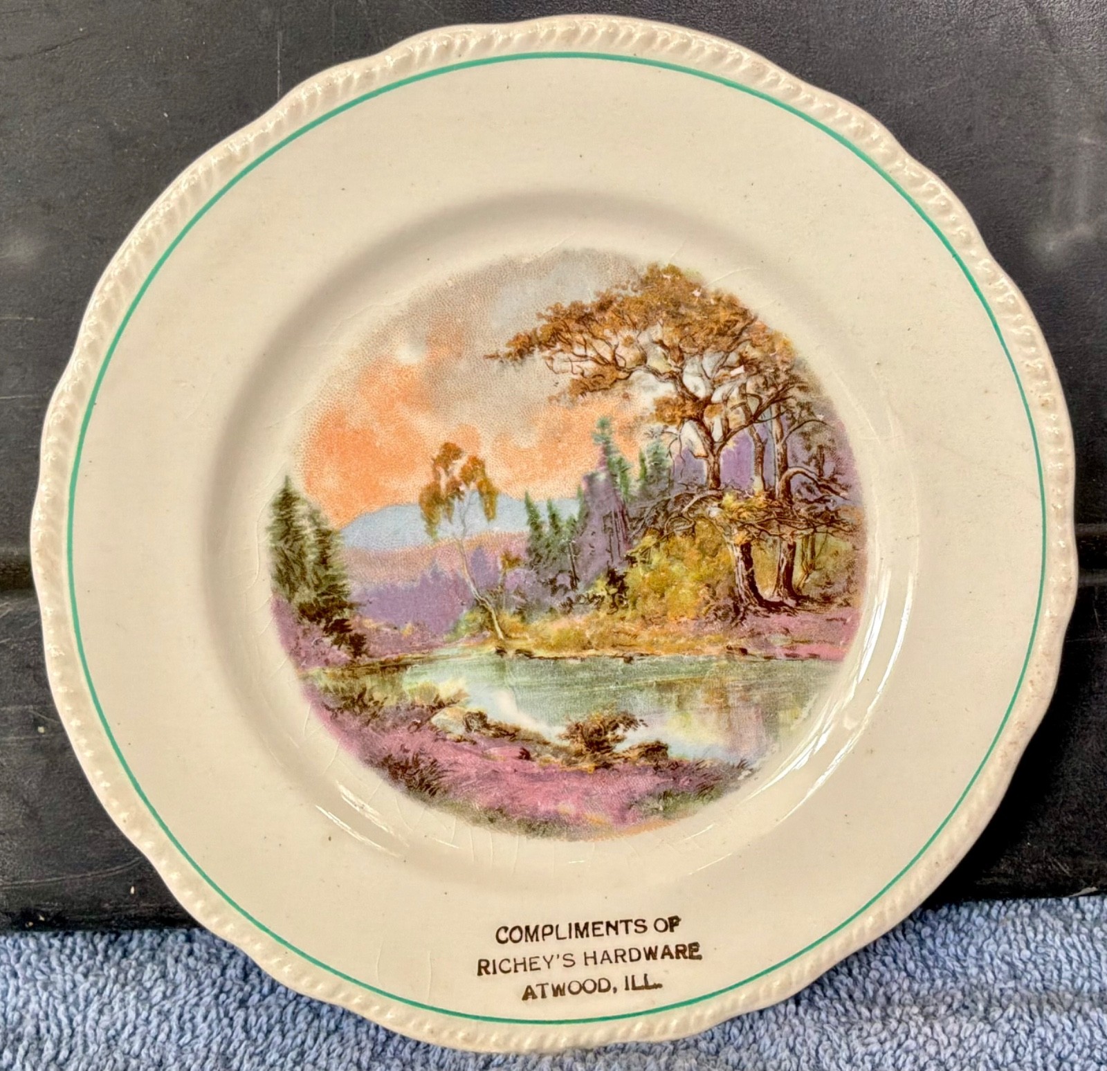 antique RICHEYS HARDWARE old ATWOOD Illinois/ILL/IL Harker China SOUVENIR PLATE antique RICHEYS HARDWARE old ATWOOD Illinois/ILL/IL Harker China SOUVENIR PLATE