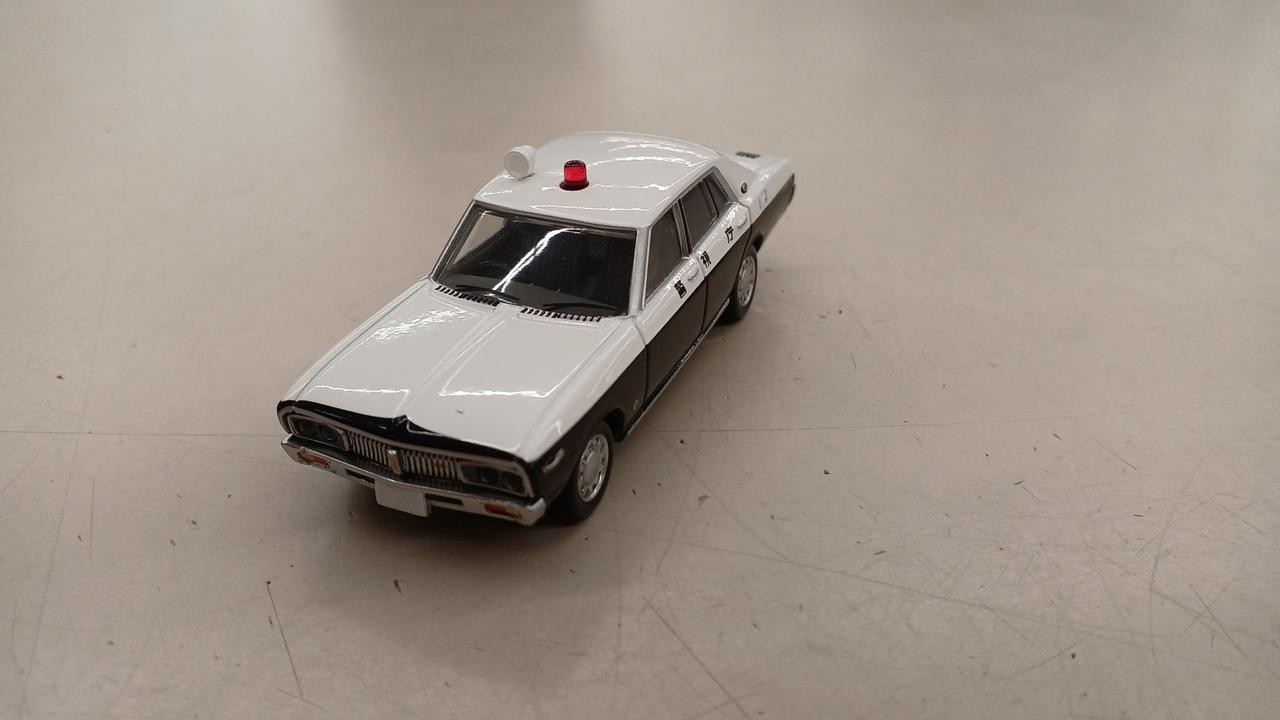 TOMYTEC Limited Vintage Laurel Patrol Car Tomica