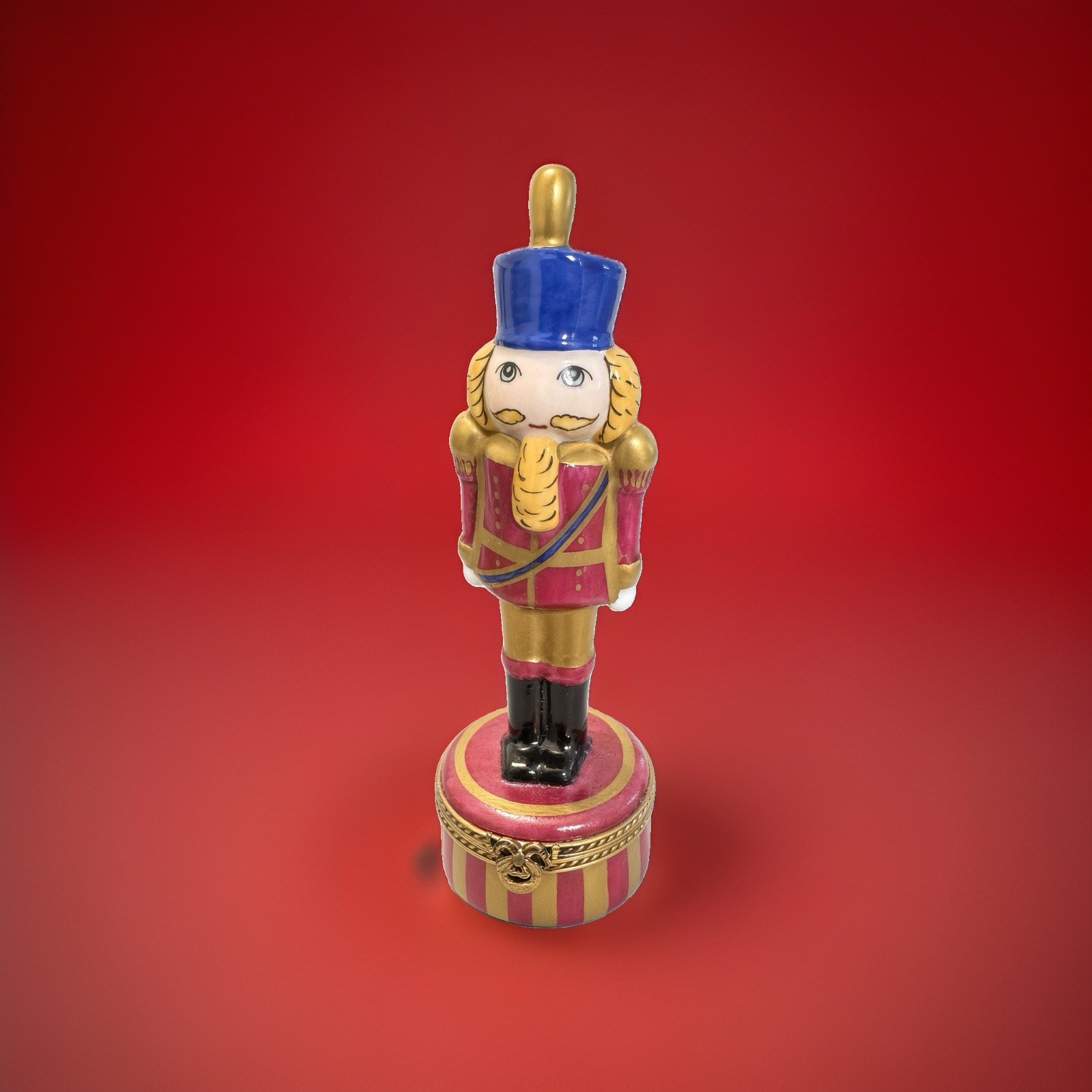  RARE  NWOB ROCHARD Limoges Holiday XMAS “Burgundy Nutcracker” Box Peint Main