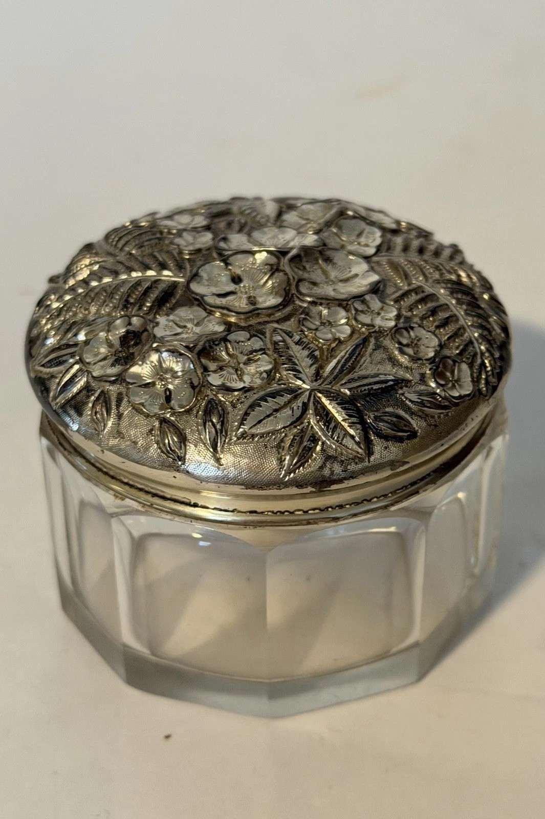Antique Sterling Silver Paneled Glass Powder Jar Art Nouveau HENNEGEN BATES CO Antique Sterling Silver Paneled Glass Powder Jar Art Nouveau HENNEGEN BATES CO