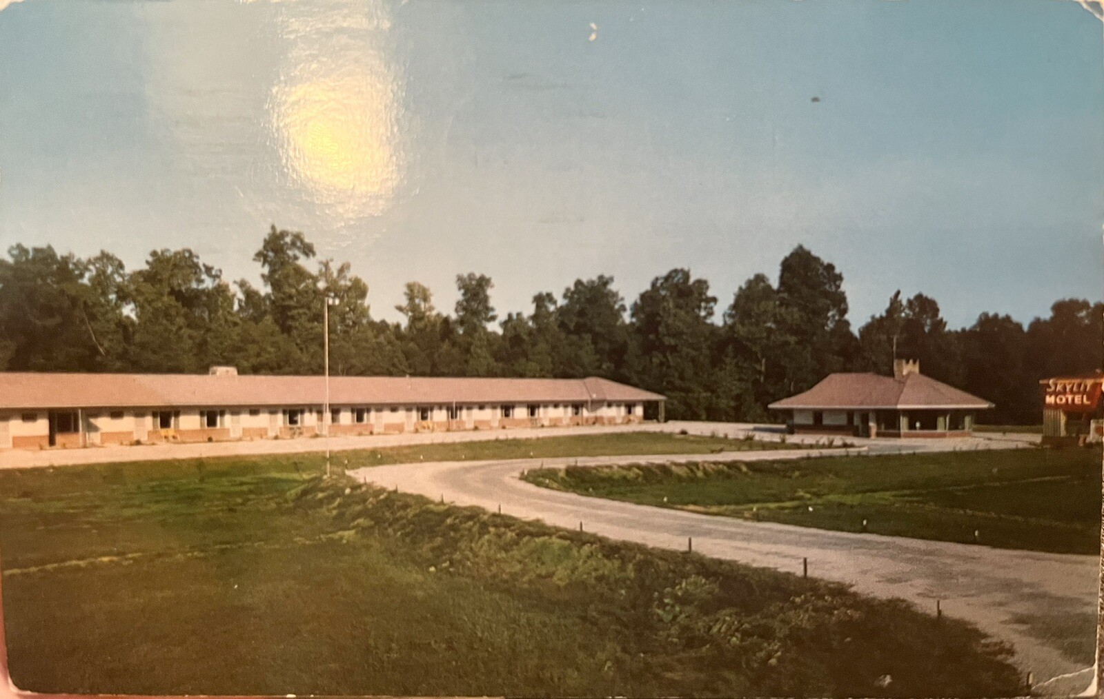 1957 Skylit Motel Cartersville GA Vintage Georgia Postcard US 41 Highway