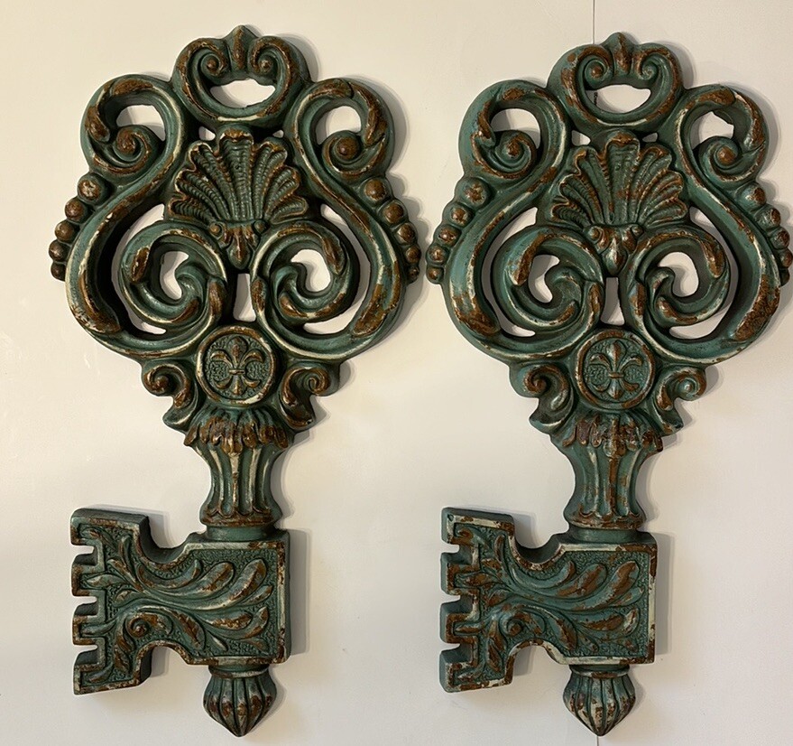 Set Of 2 Vintage Dart Industries Skeleton Key Wall Plaques MCM Green Gold