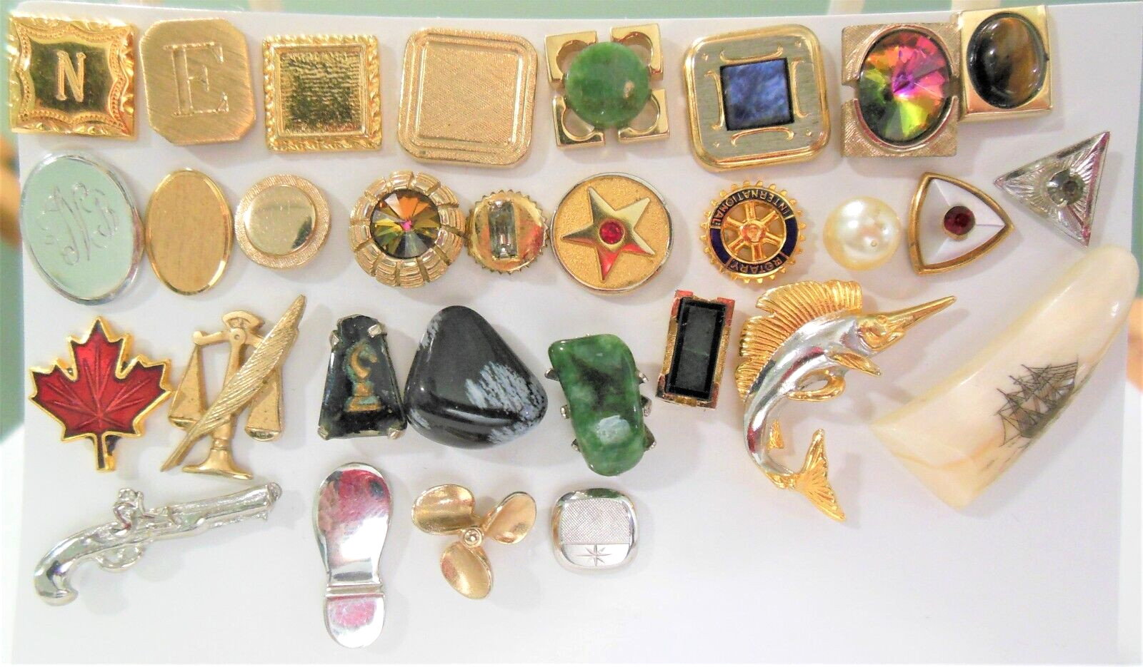VTG. Lot of men\'s jewelry 30 assorted tie tack pins with some service awards