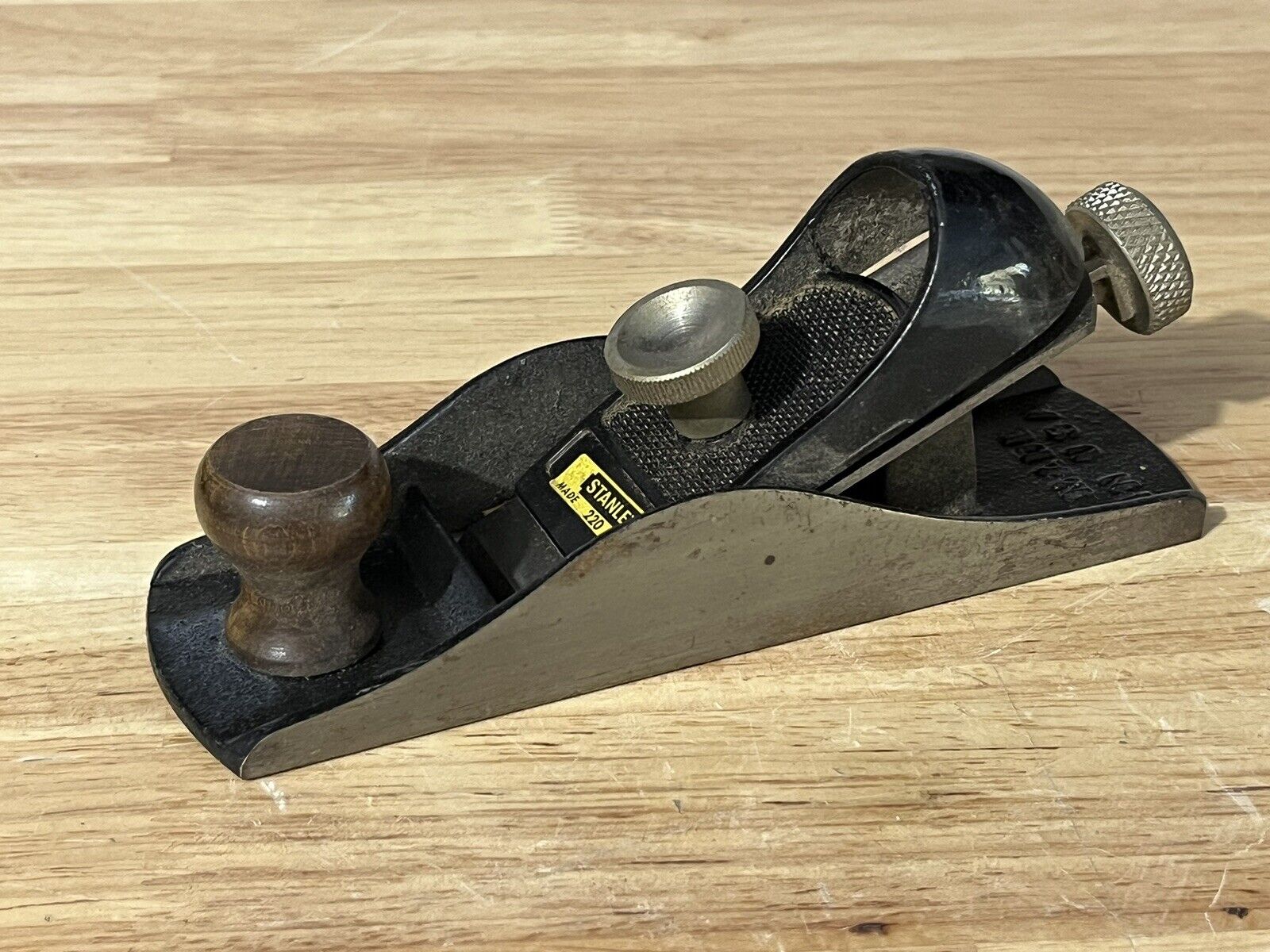 Stanley Tools No. 220 Block Plane Woodworking Tool 13-220A USA