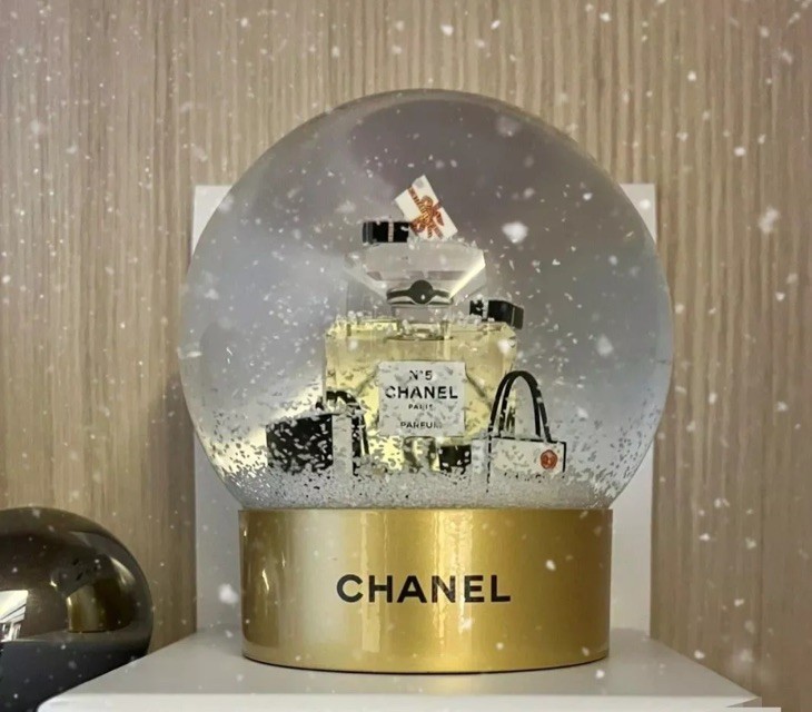  2021 VIP Gift Crystal Ball Snow Globe New Limited Edition Christmas