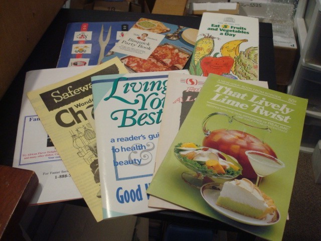 Vintage 1950\'s, 9- Cooking Booklets and Pamphlets,      (9390)