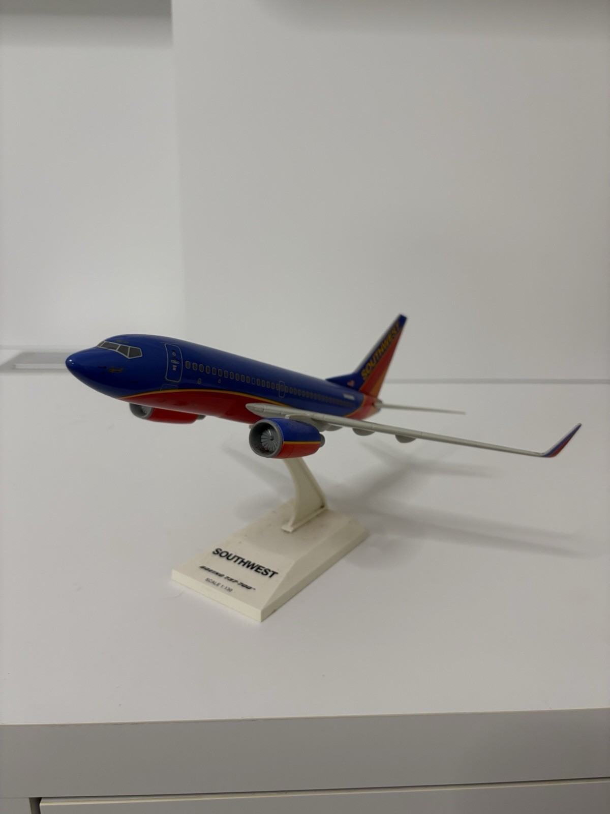 Skymarks Southwest Airlines Boeing 737-700 Aircraft Model 1:130 Scale