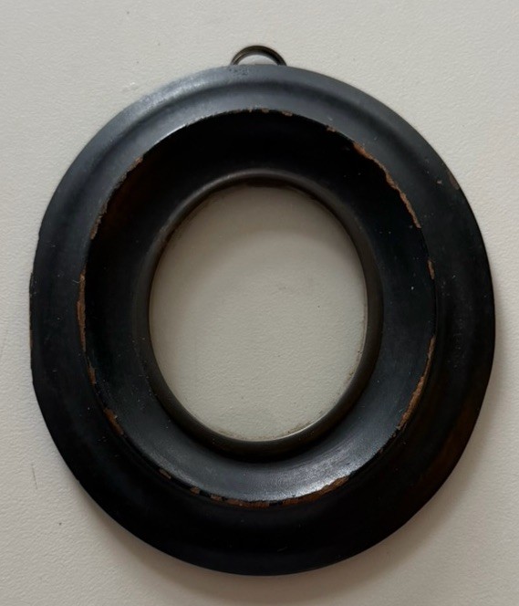 Antique Oval Portrait Style Mini Wood Picture Frame Black w Glass