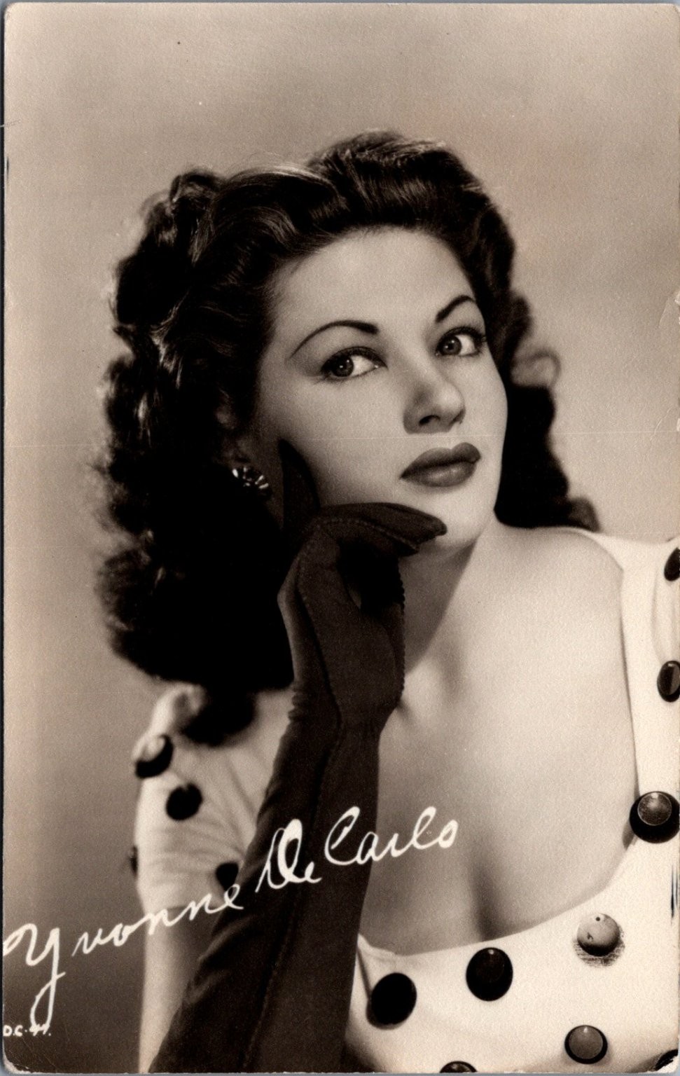 Yvonne De Carlo Vintage Postcard Universal Studios Fan Mail 1947 Autograph Yvonne De Carlo Vintage Postcard Universal Studios Fan Mail 1947 Autograph
