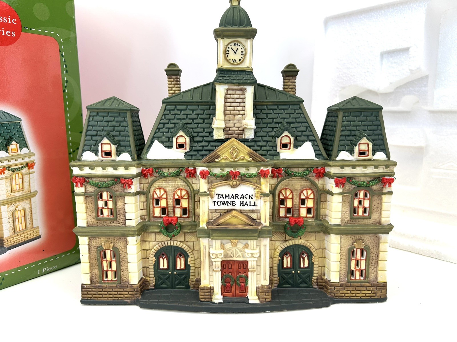 Santa's Workbench Christmas Village Classic Series Tamarack Towne Hall 2002