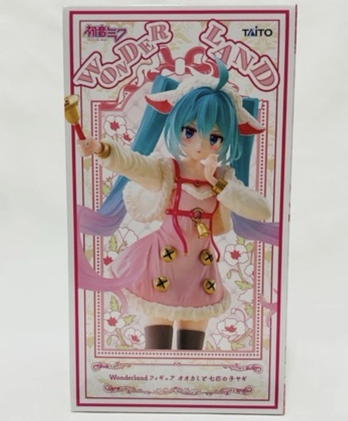 Hatsune Miku Wonderland Figure Wolf and Seven Young Goats TAITO New - US Seller