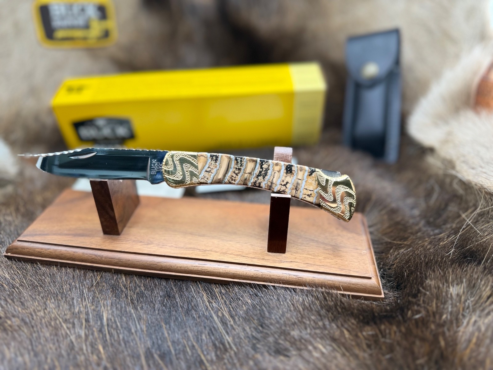 2016 Vintage Buck 110 Hunter With Fossil Handles Leather Sheath Mint In Box Rare