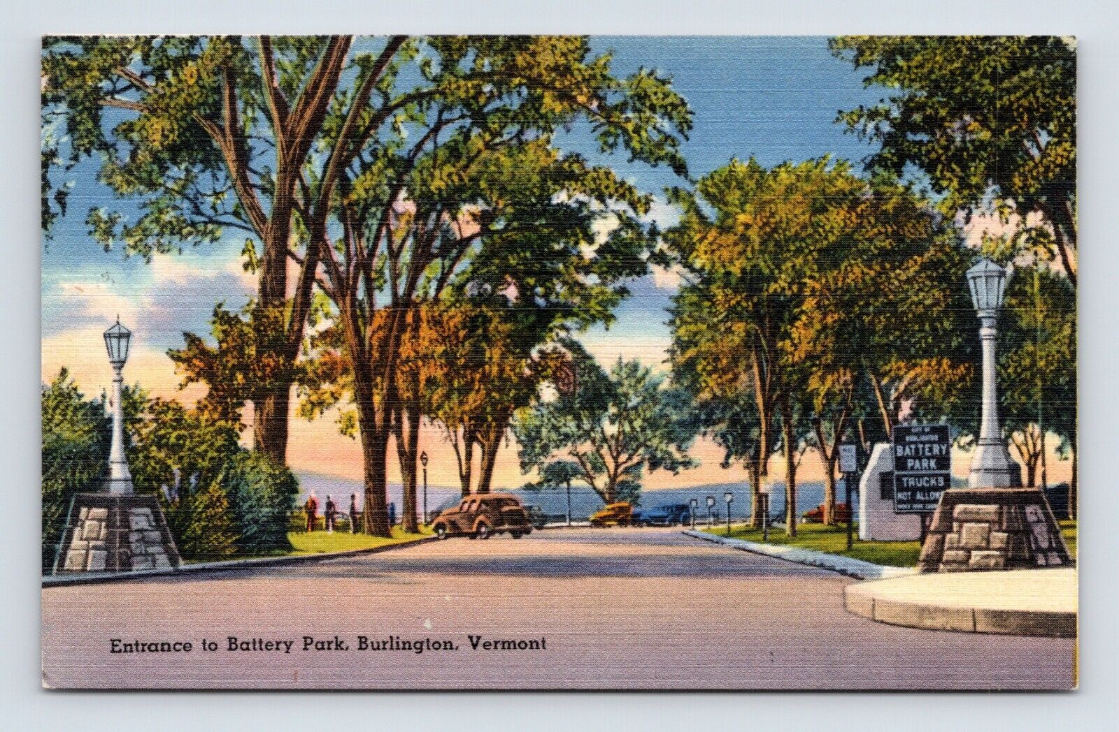 Entrance to Battery Park Street View Burlington VT Vermont UNP Linen Postcard Q2