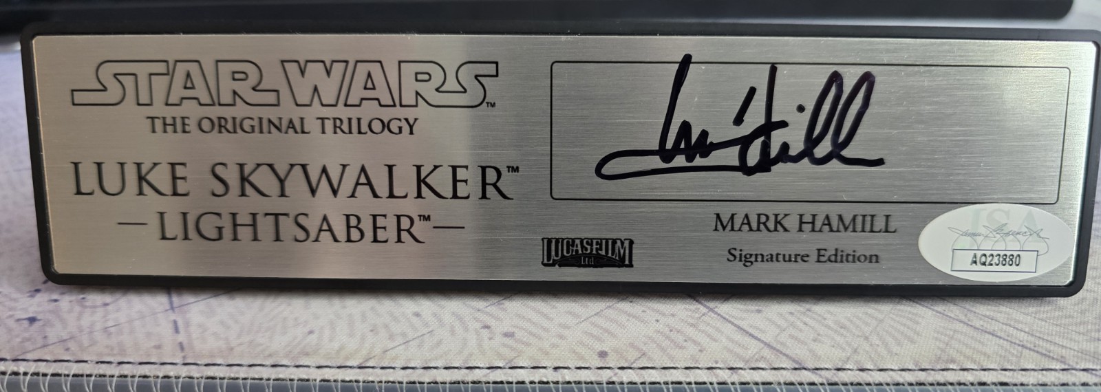 Master Replicas Luke Skywalker Signature Edition Signed By Mark Hamill Master Replicas Luke Skywalker Signature Edition Signed By Mark Hamill