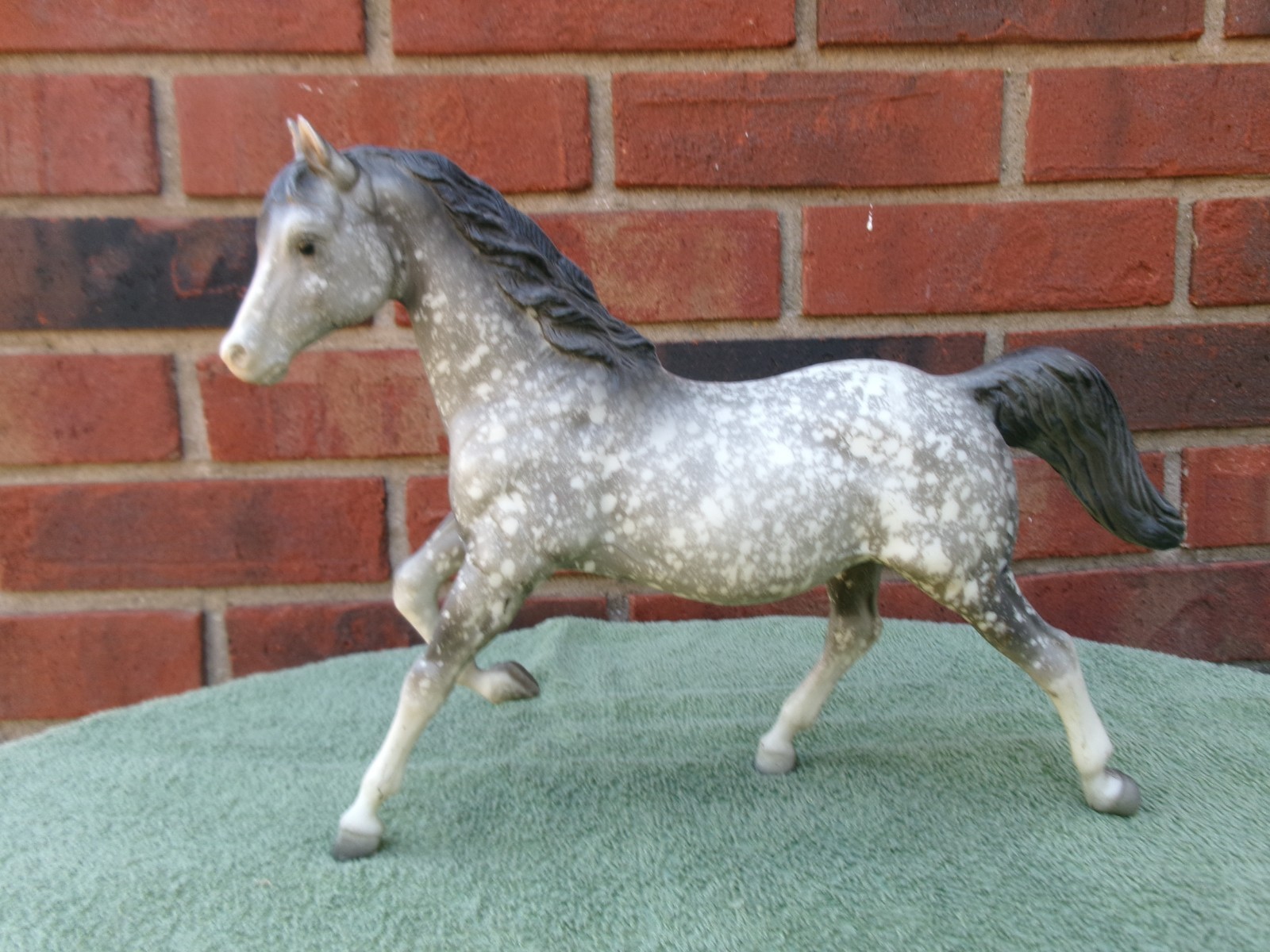 RARE Vintage Breyer 1982 Nebraska Dealer SR Dapple Gray Running Mare