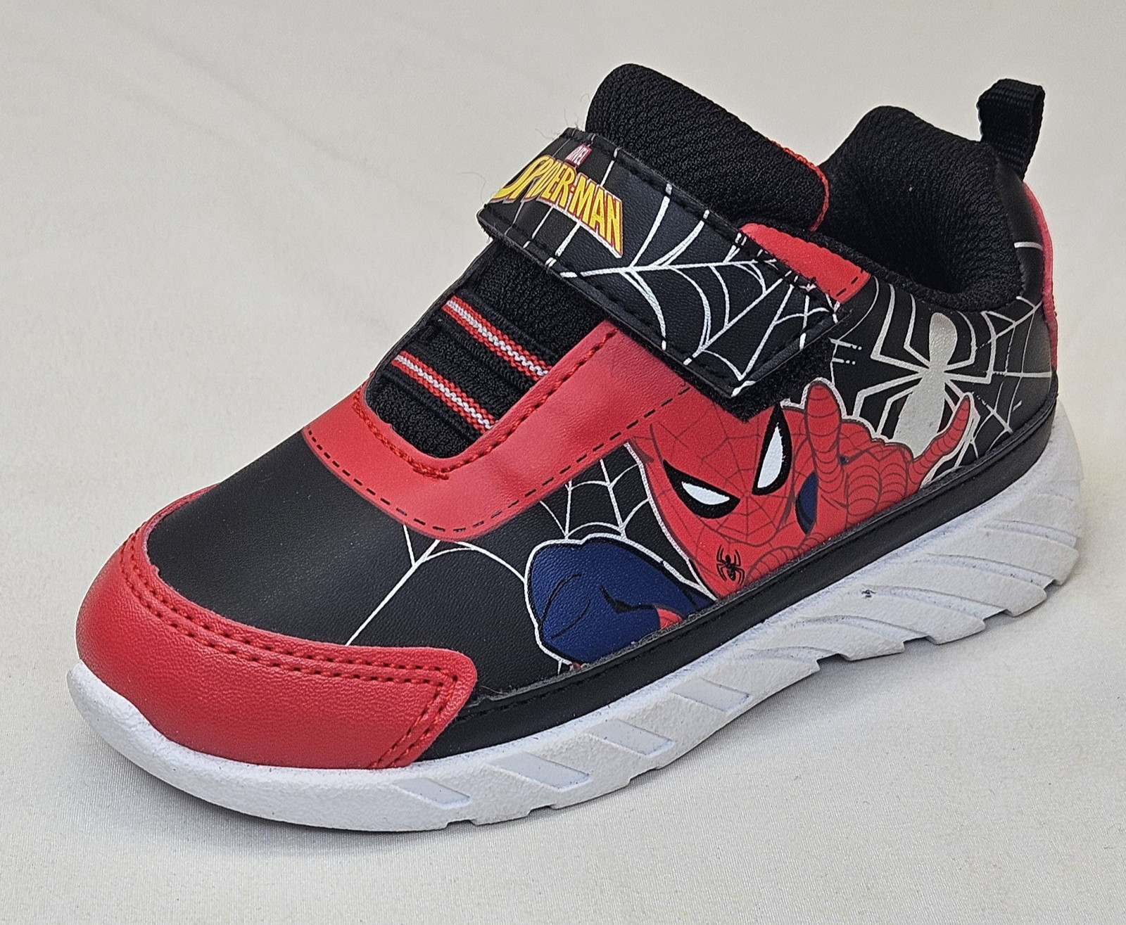 Spider Man Sneakers Kids Todler Size 8 NEW Comic Toy