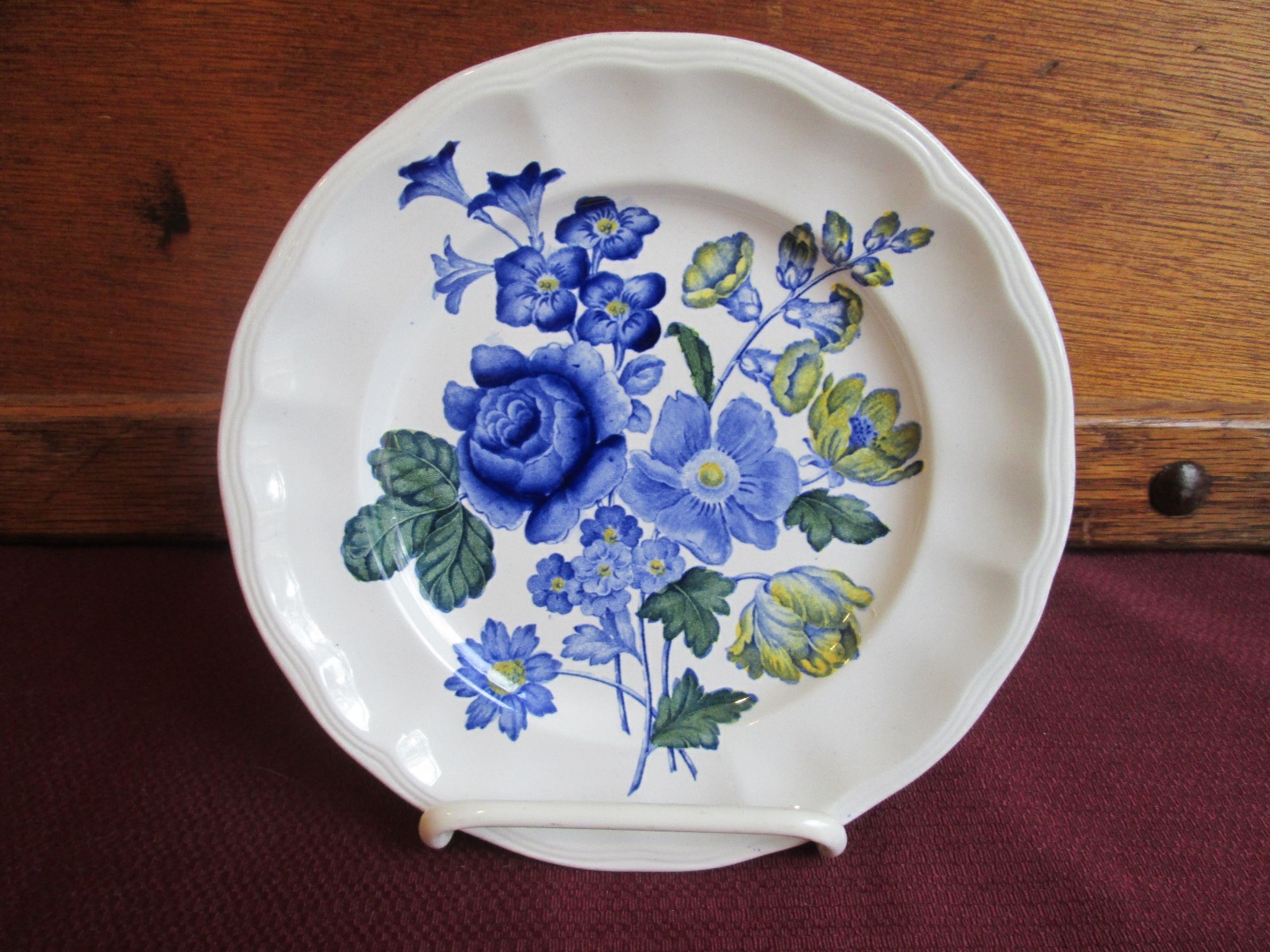 SPODE BLUE FLOWERS BREAD & BUTTER PLATE - 6 3/4\