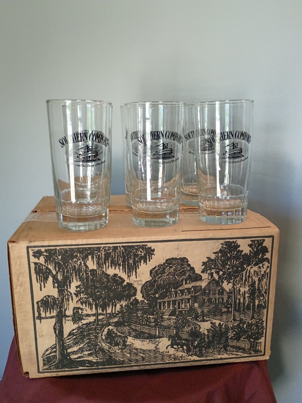SOUTHERN COMFORT Set of 6 Whiskey Bar Glasses  New With Original Box.