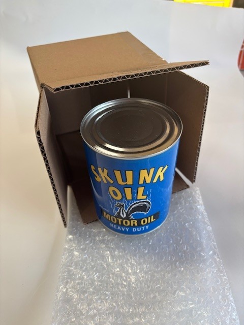 Cool vintage replica Skunk Oil can repro for Gas Guys & Gals. Man Cave Rave