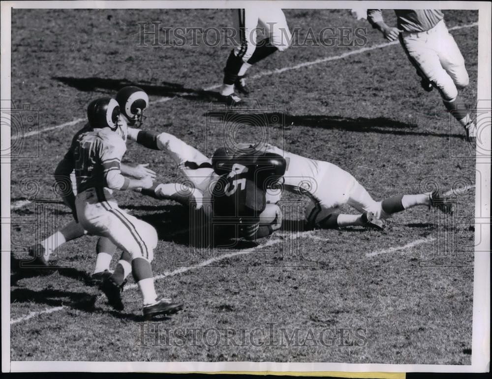 1957 Press Photo Bears bobby Watkins and Rams Alex Bravo