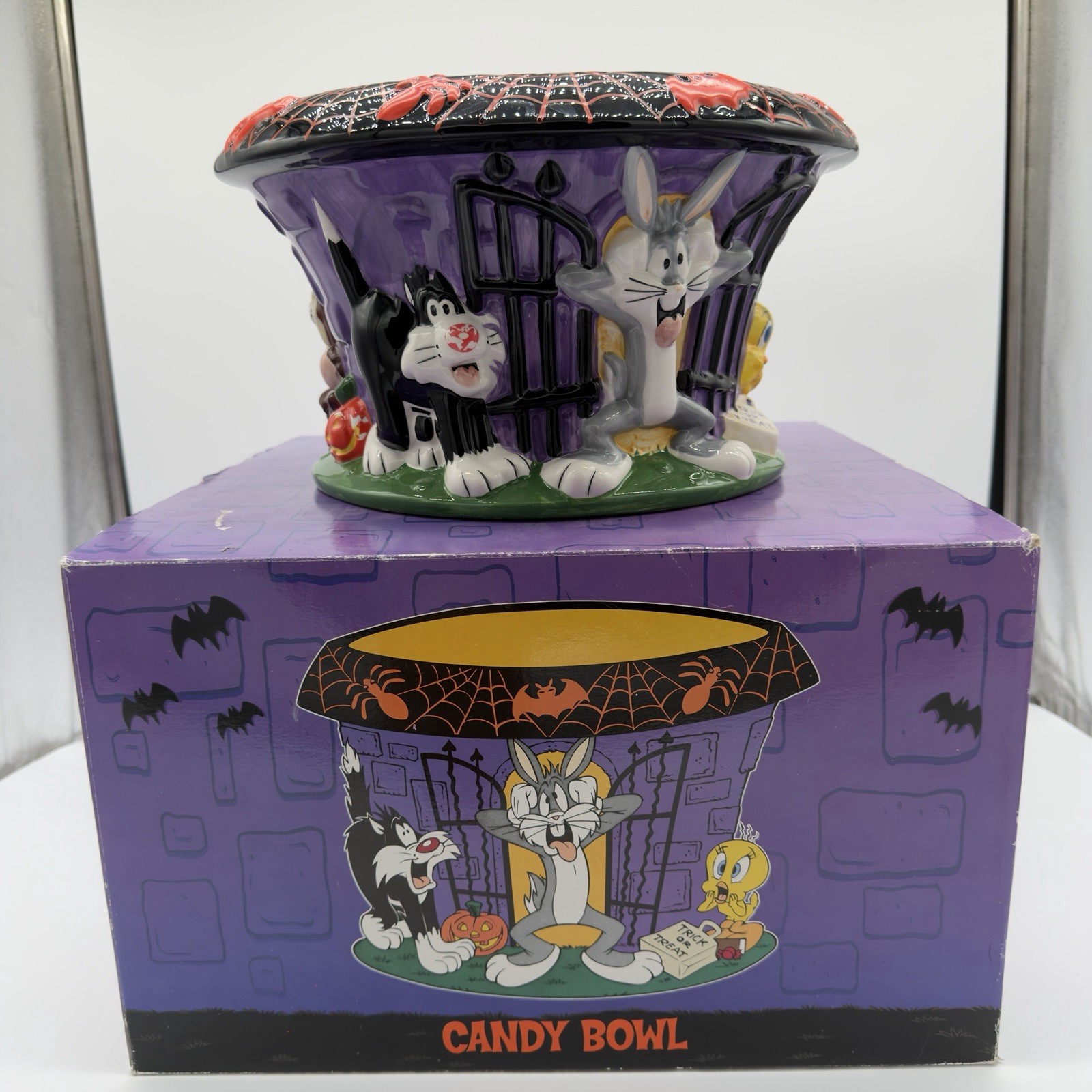 Vintage 1999 Looney Tunes Halloween Ceramic Candy Bowl Warner Bros Studio Store