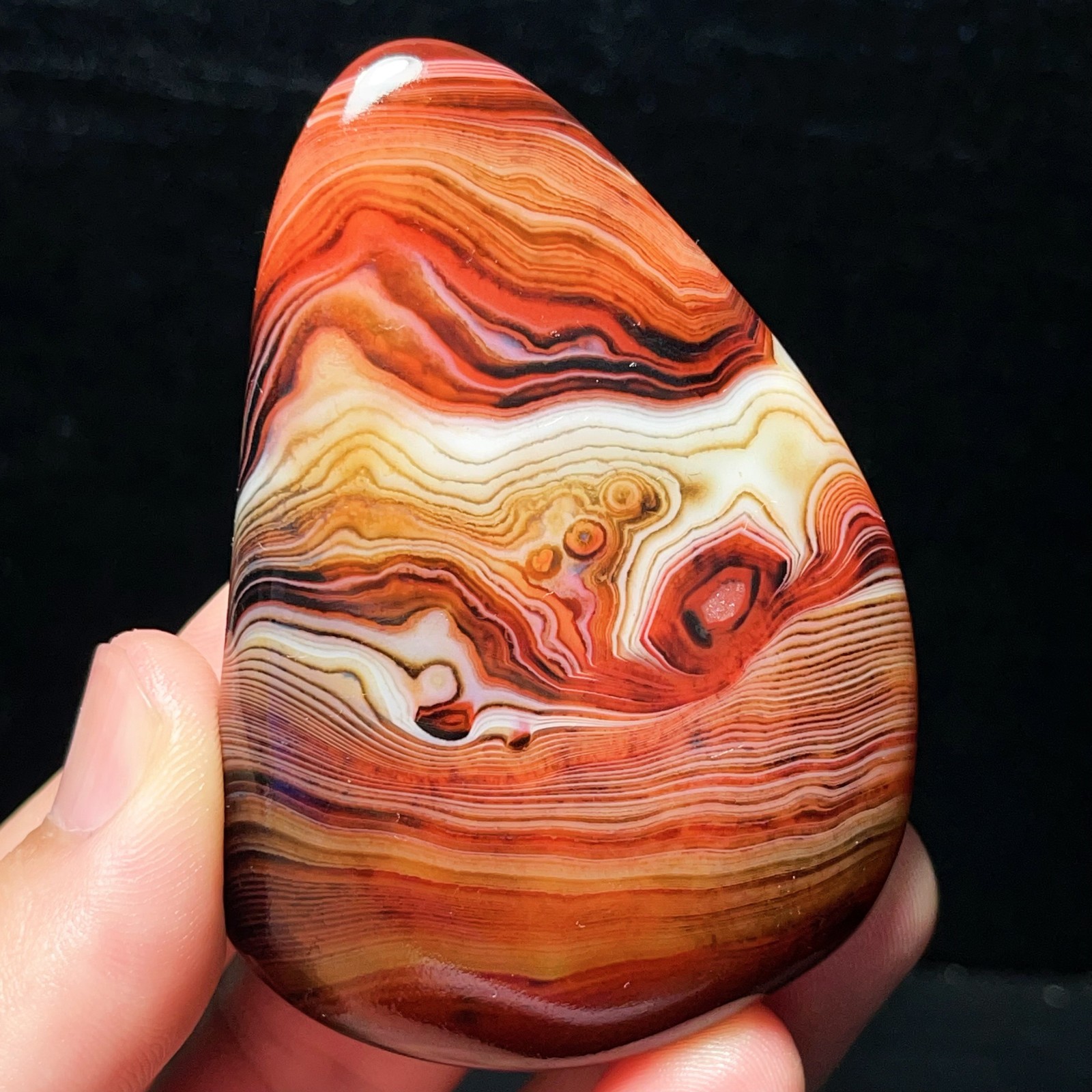 TOP 96G Natural Polished Silk Banded Lace Agate Crystal Stone Madagascar L5810