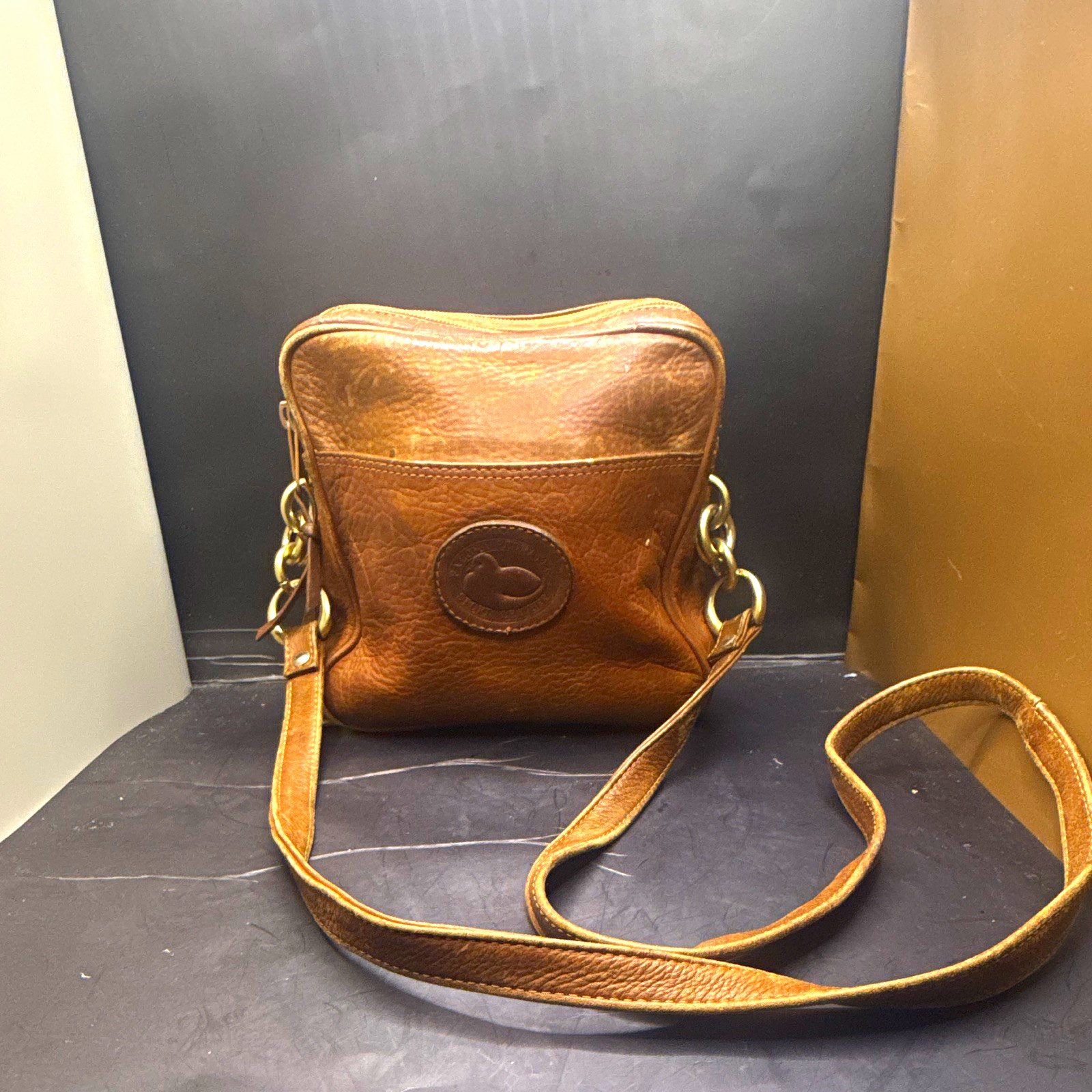 Vintage Dooney & Bourke AWL Brown Leather Crossbody Shoulder Bag Duck Logo Vintage Dooney & Bourke AWL Brown Leather Crossbody Shoulder Bag Duck Logo
