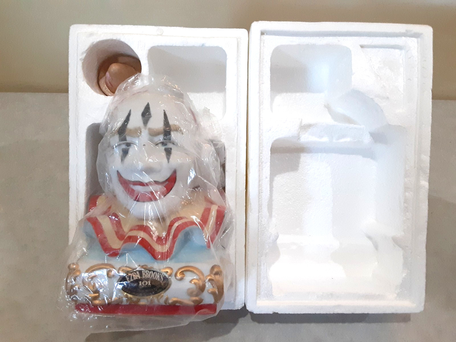 Vintage Ezra Brooks NO 3 Pagliacci Clown Decanter Liquor in Original packaging Vintage Ezra Brooks NO 3 Pagliacci Clown Decanter Liquor in Original packaging