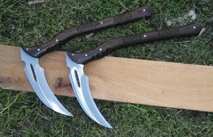 Custom Handmade Carbon Steel Blade Japanese Kama Set Hunting Kamas Camping Kama