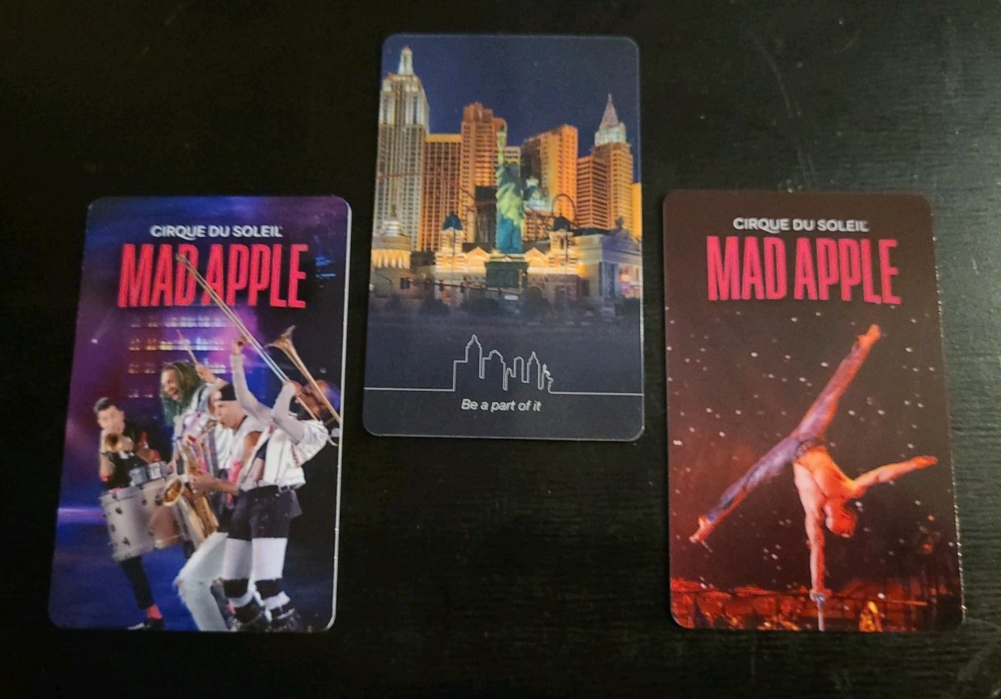 NEW YORK, NY Hotel & Casino Las Vegas Cirque Du Soleil MAD APPLE Room Key Cards NEW YORK, NY Hotel & Casino Las Vegas Cirque Du Soleil MAD APPLE Room Key Cards