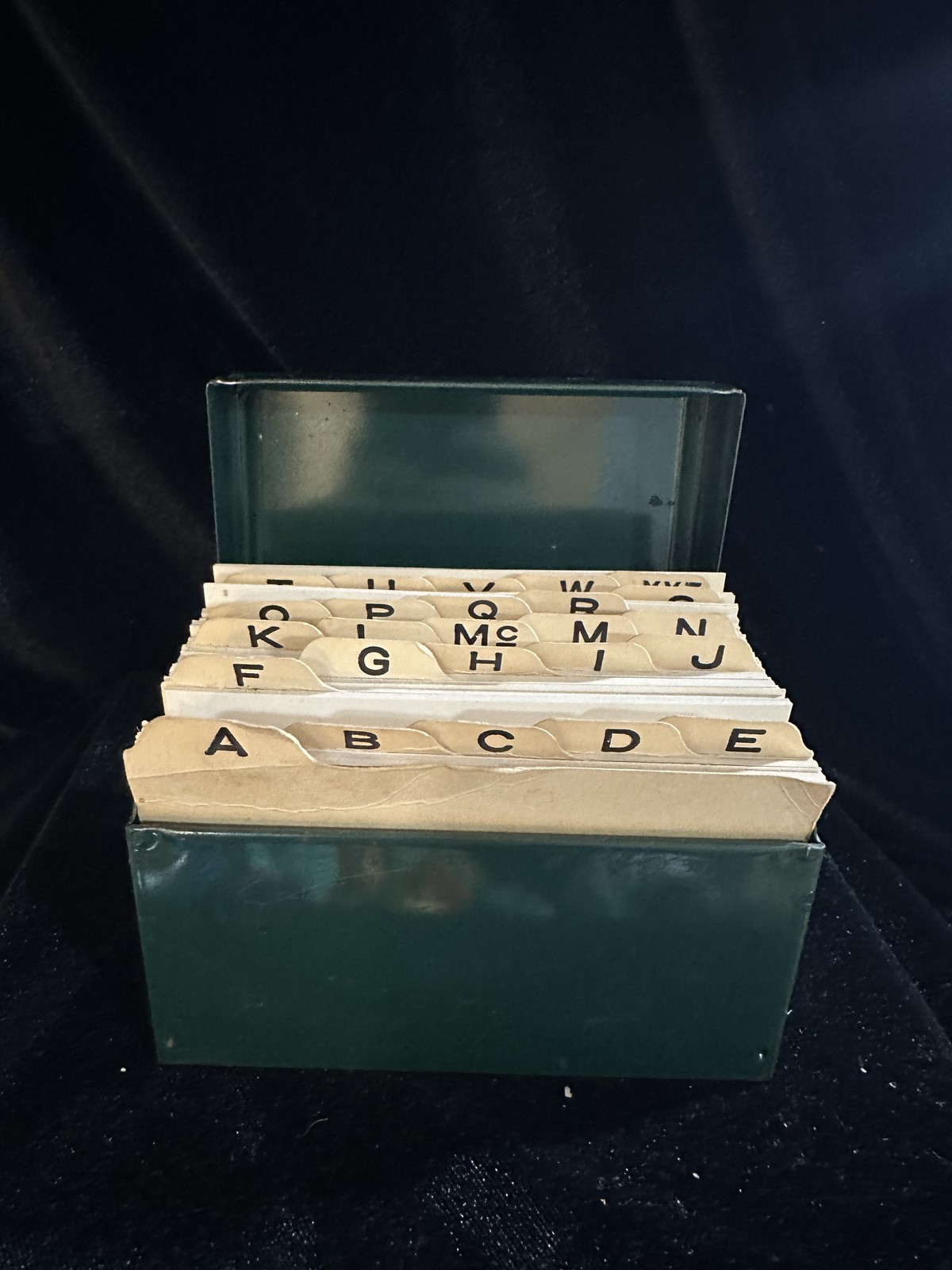 Vintage Green Metal Recipe Index Card File Box Hinged Lid A-Z Tab Dividers