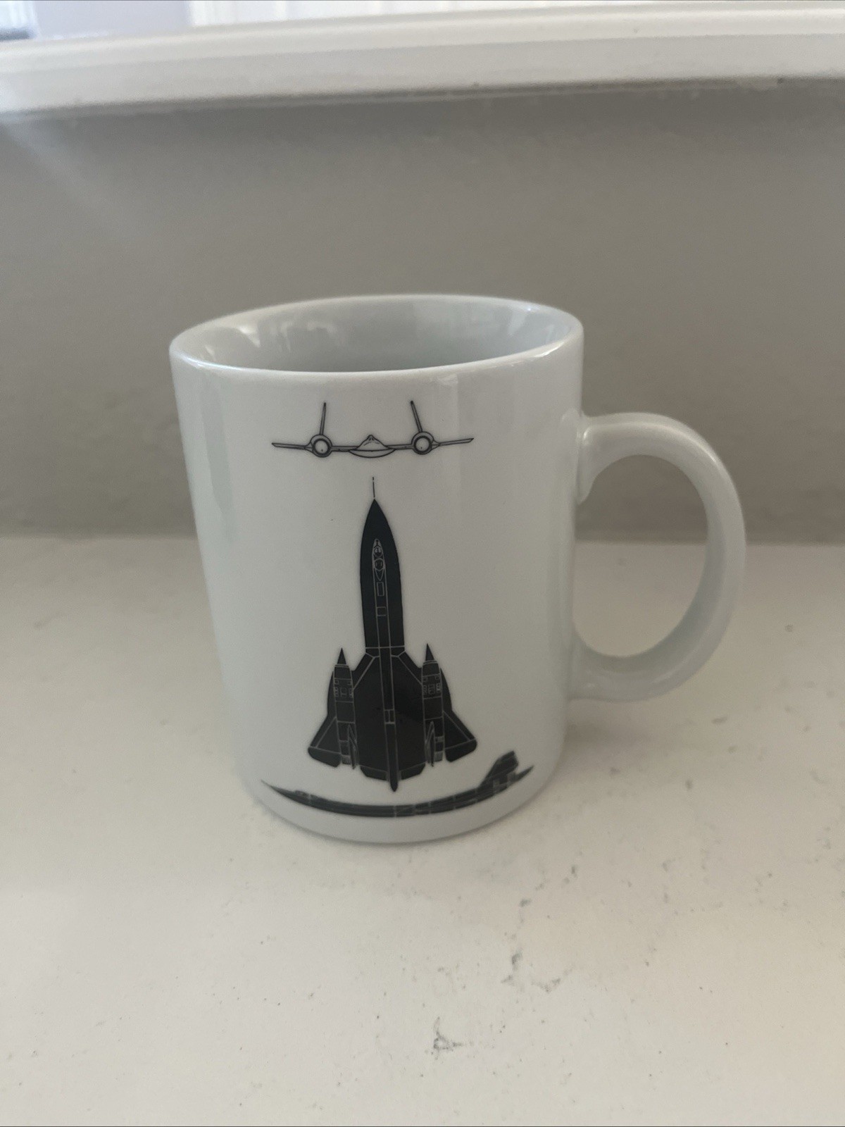 Lockheed SR-71 Blackbird Mug with  description Hawker Aerospace 1992