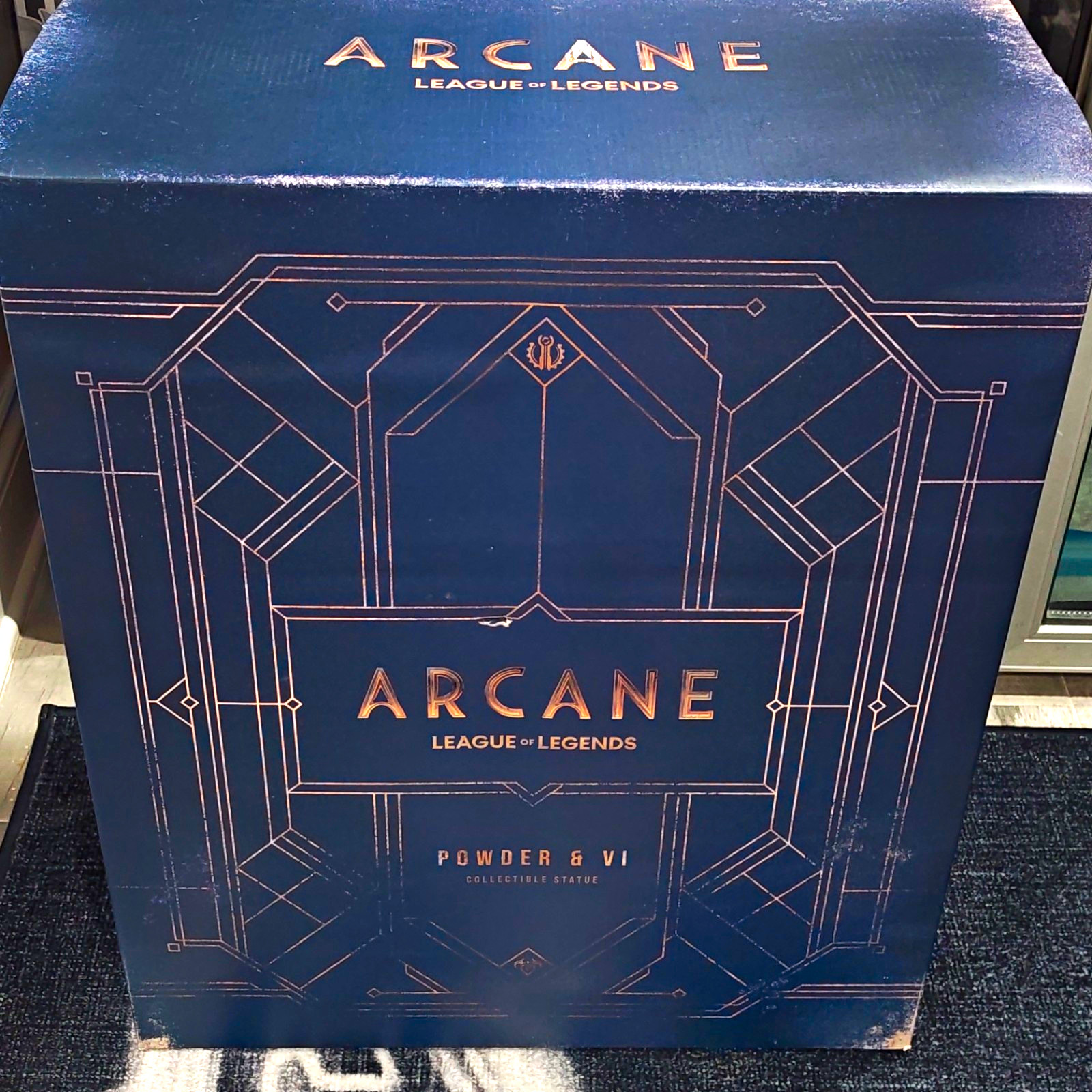 Riot Games Arcane: League of Legends Collectible Statue Figure Set - Powder & Vi