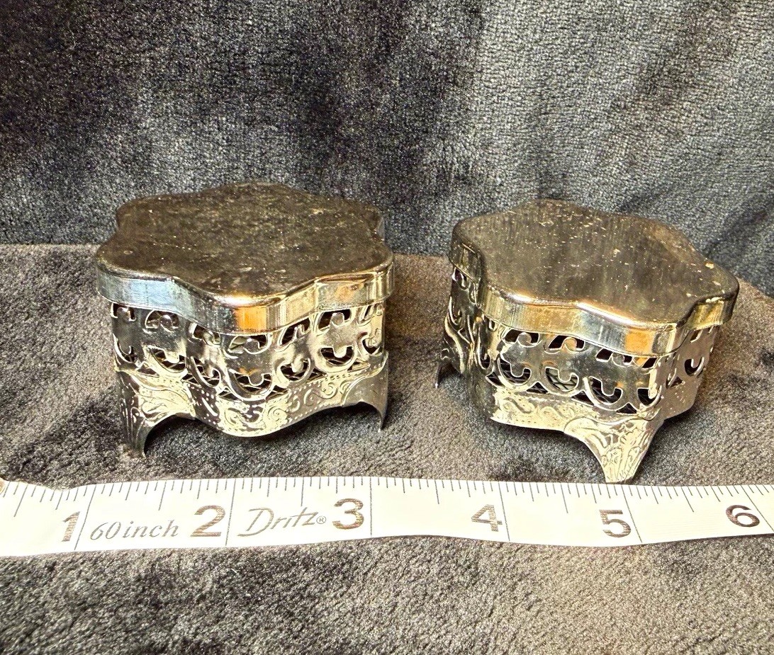 Vintage Silverplate Stackable Trinket Boxes Mesh Potpourri Pair Star Scalloped