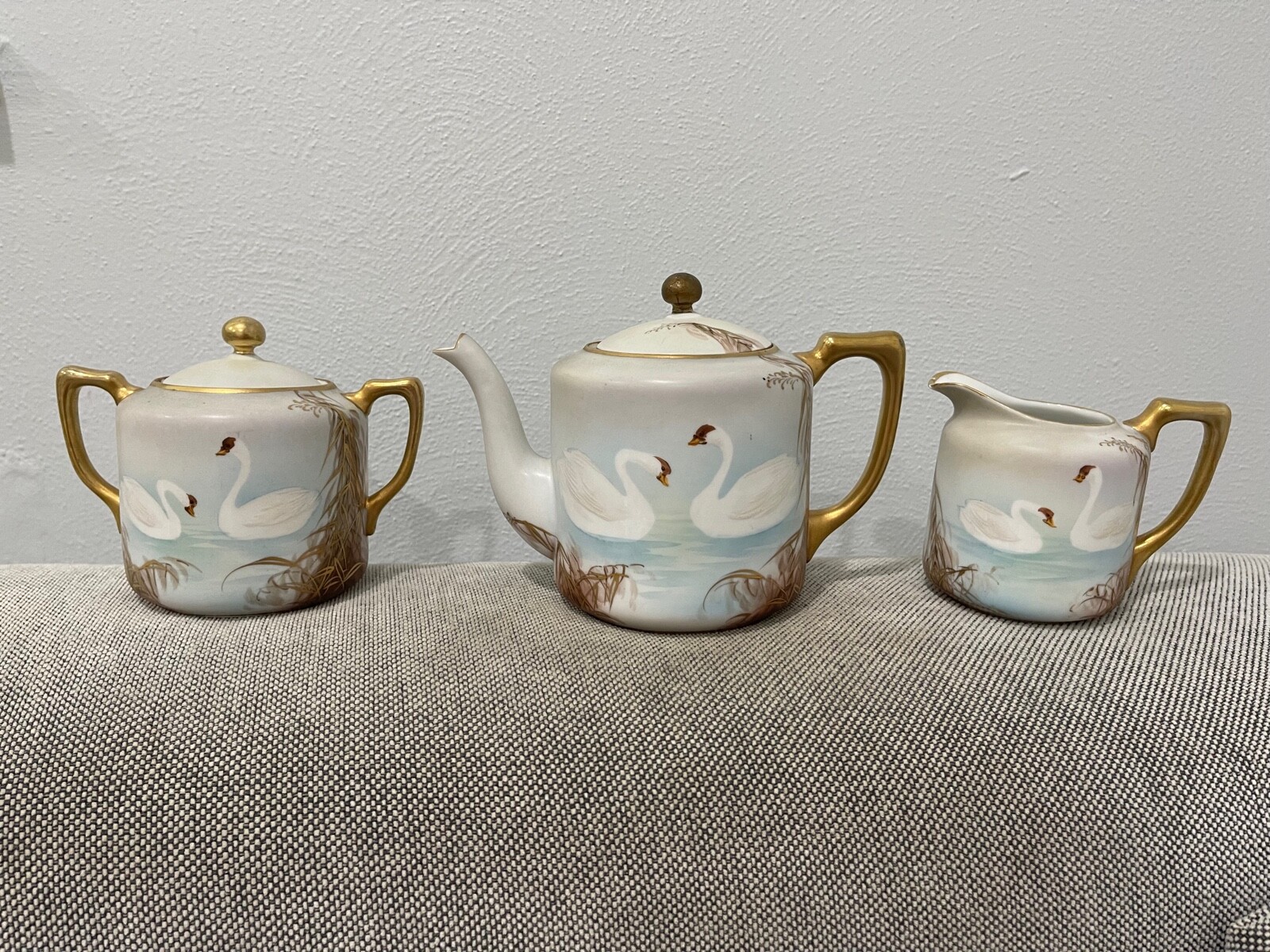 Antique Japanese Nippon Morimura Porcelain 3 Piece Tea Set w/ Swan Decoration